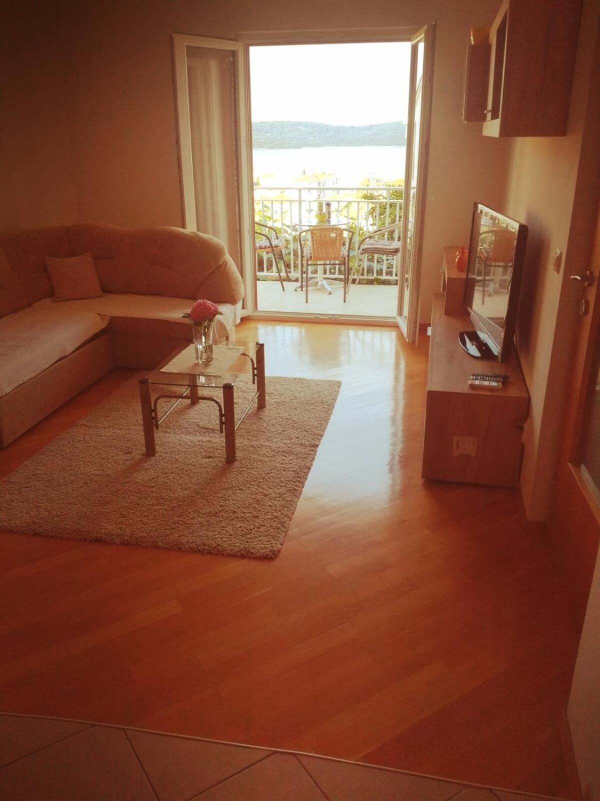 Apartment Mia - Spacious Apartment On 85 M2 With Beautiful Sea View Trogir Zimmer foto